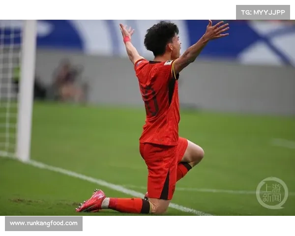 中国1-0巴林 18岁小将王钰栋打破最年轻进球纪录助力晋级